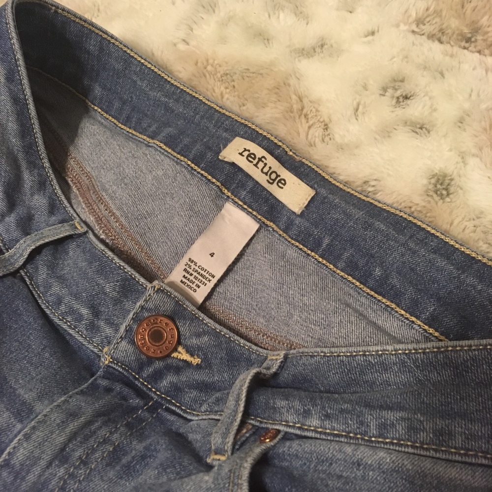 Ripped Refuge Jeans